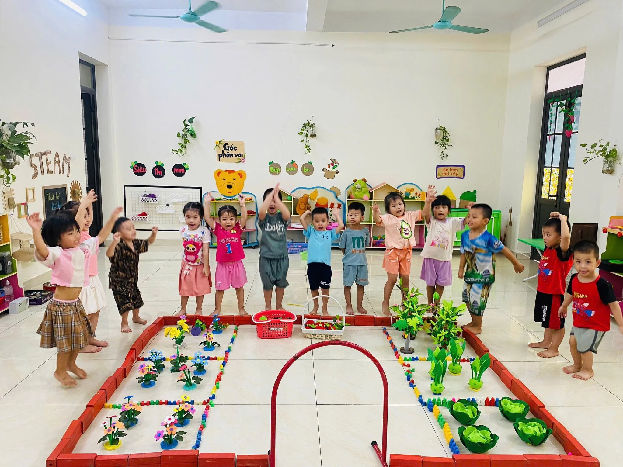 Chăm sóc, giáo dục trẻ em trong dịp hè