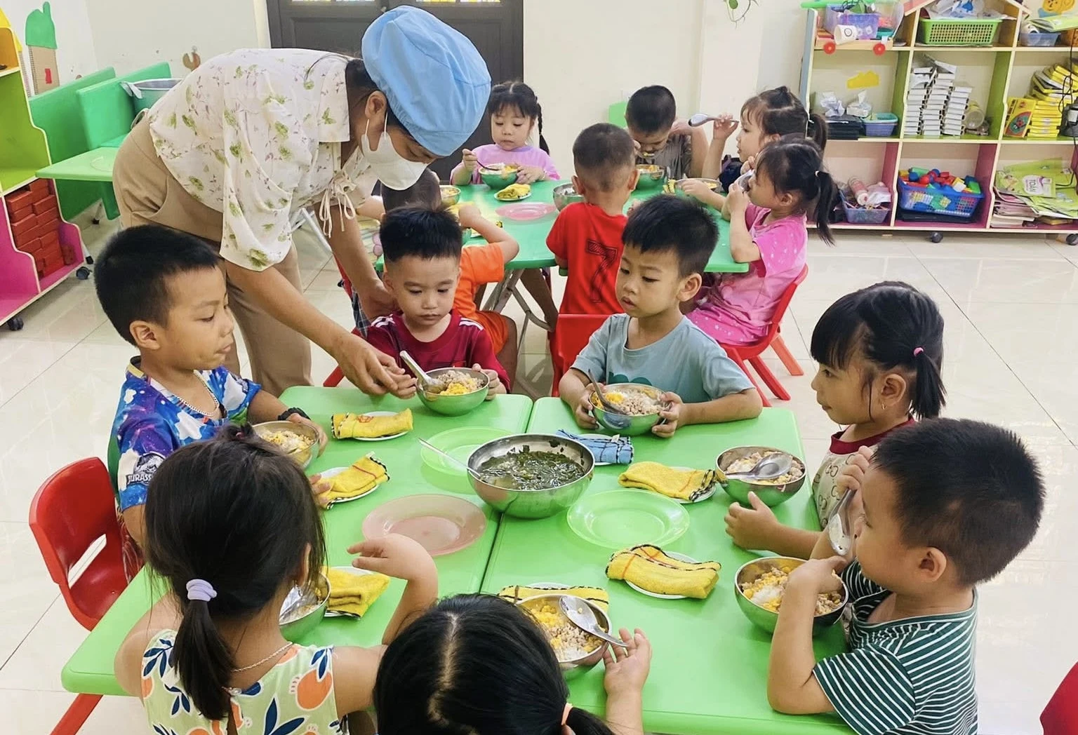 Chăm sóc, giáo dục trẻ em trong dịp hè