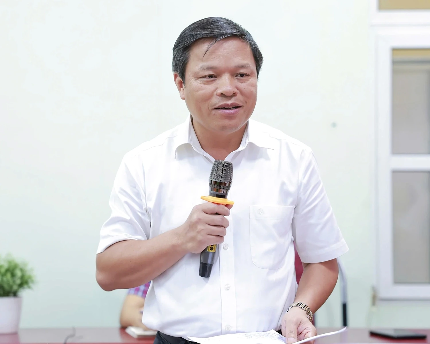 Phó Bí thư Thường trực Tỉnh ủy Nguyễn Phi Long thăm và làm việc tại xã Thu Cúc