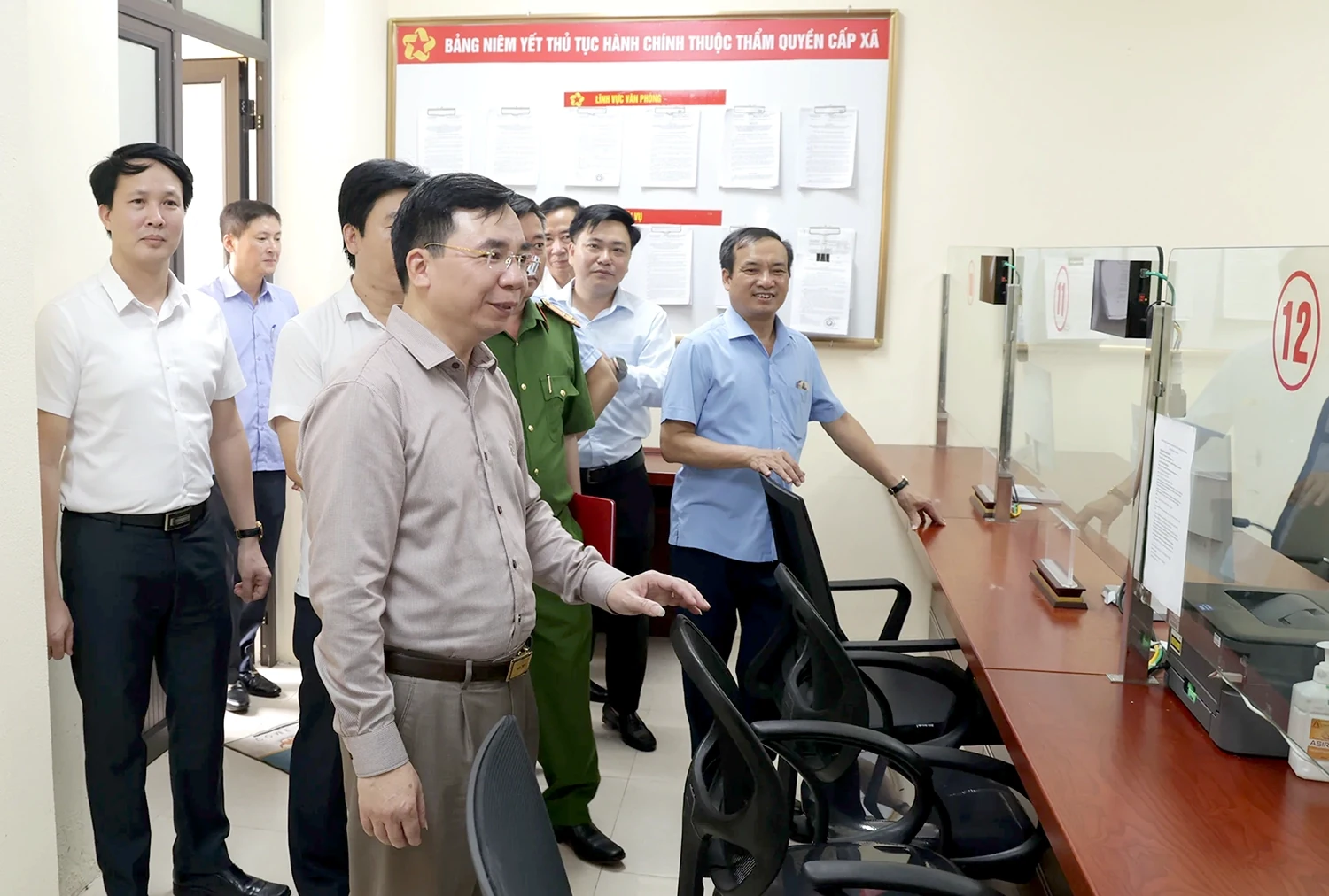 Phó Bí thư Tỉnh ủy Bùi Huy Vĩnh làm việc tại xã Tam Đảo