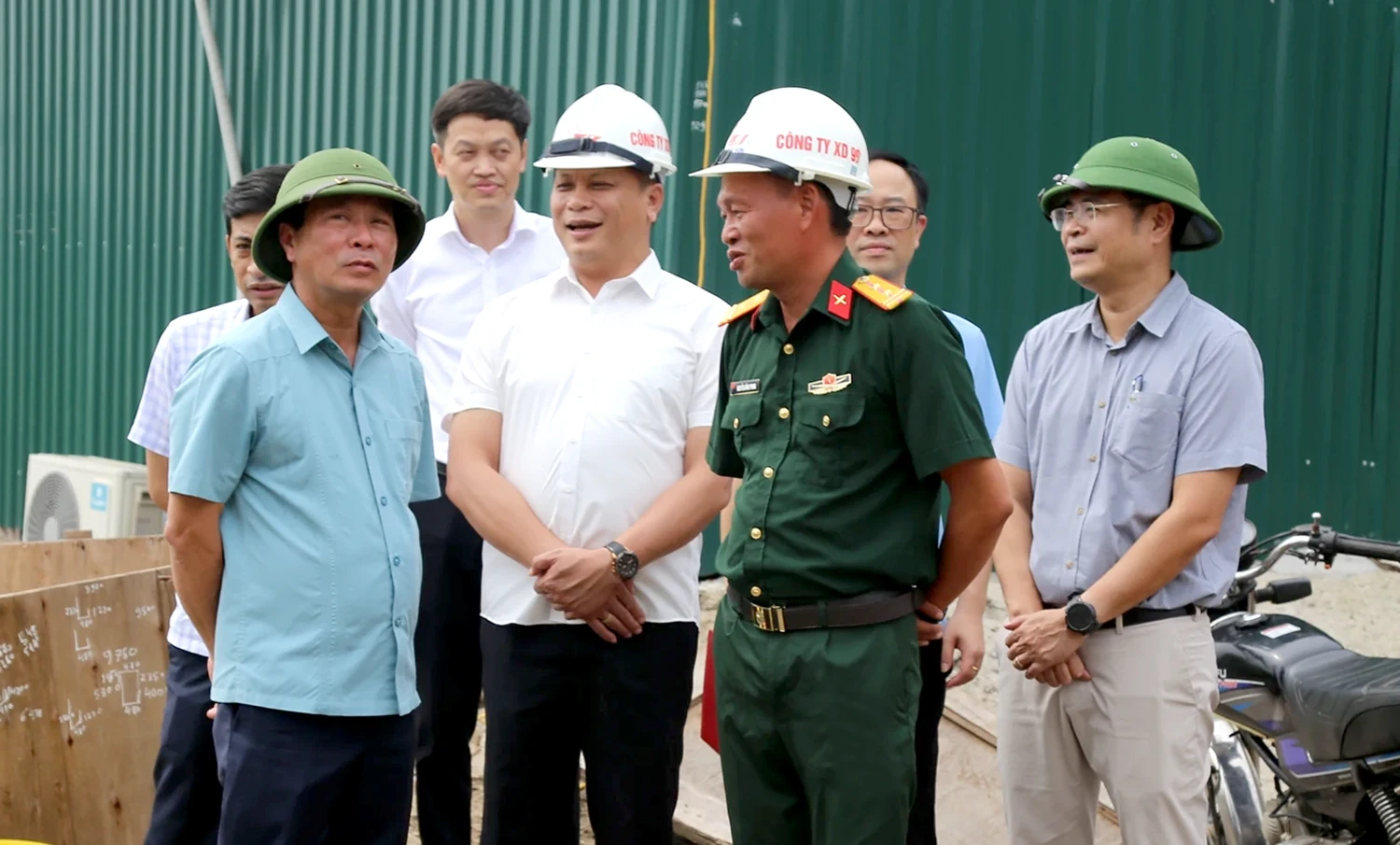 Chủ tịch HĐND tỉnh Bùi Văn Quang kiểm tra tiến độ một số công trình trọng điểm