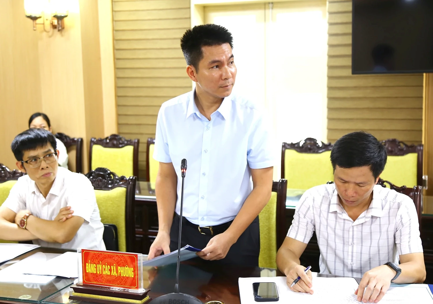 Tổ công tác số 2 duyệt văn kiện Đại hội Đảng bộ các xã nhiệm kỳ 2025-2030