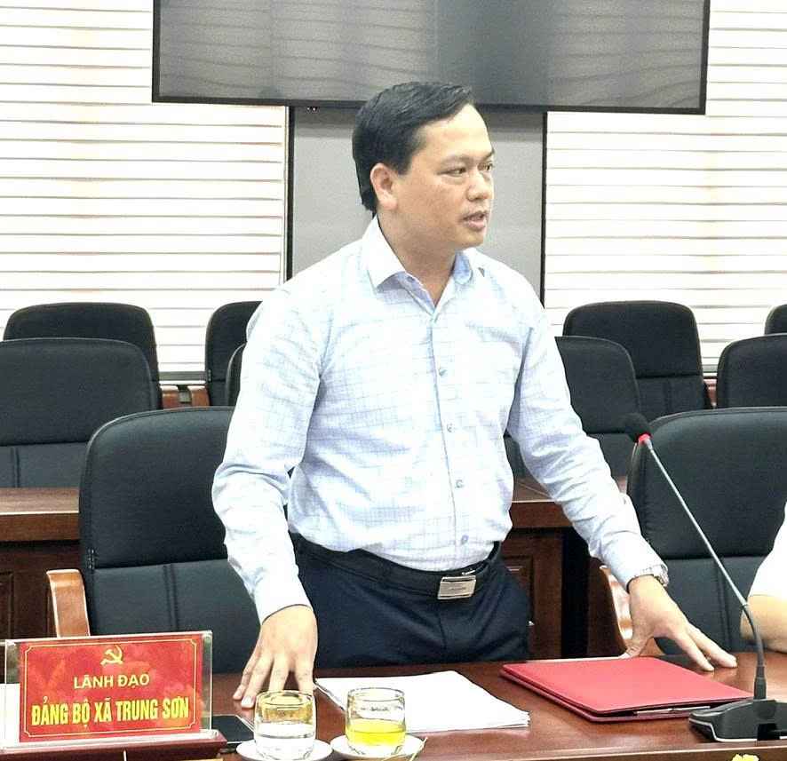 Tổ công tác số 3 duyệt văn kiện Đại hội Đảng bộ các xã nhiệm kỳ 2025-2030