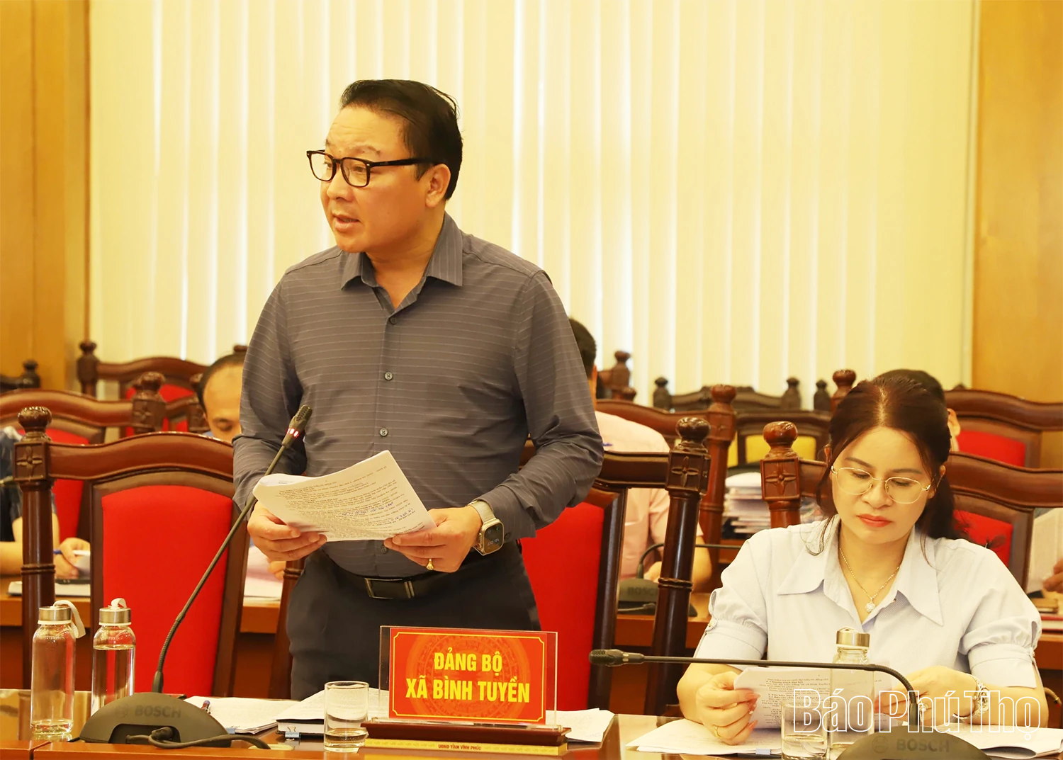 Tổ công tác số 4 duyệt Văn kiện Đại hội Đảng bộ 8 xã