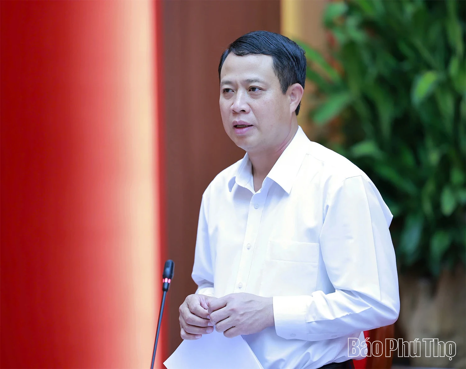 Bí thư Tỉnh ủy Đặng Xuân Phong và Tổ công tác số 1 chỉ đạo, duyệt văn kiện Đại hội Đảng bộ các xã