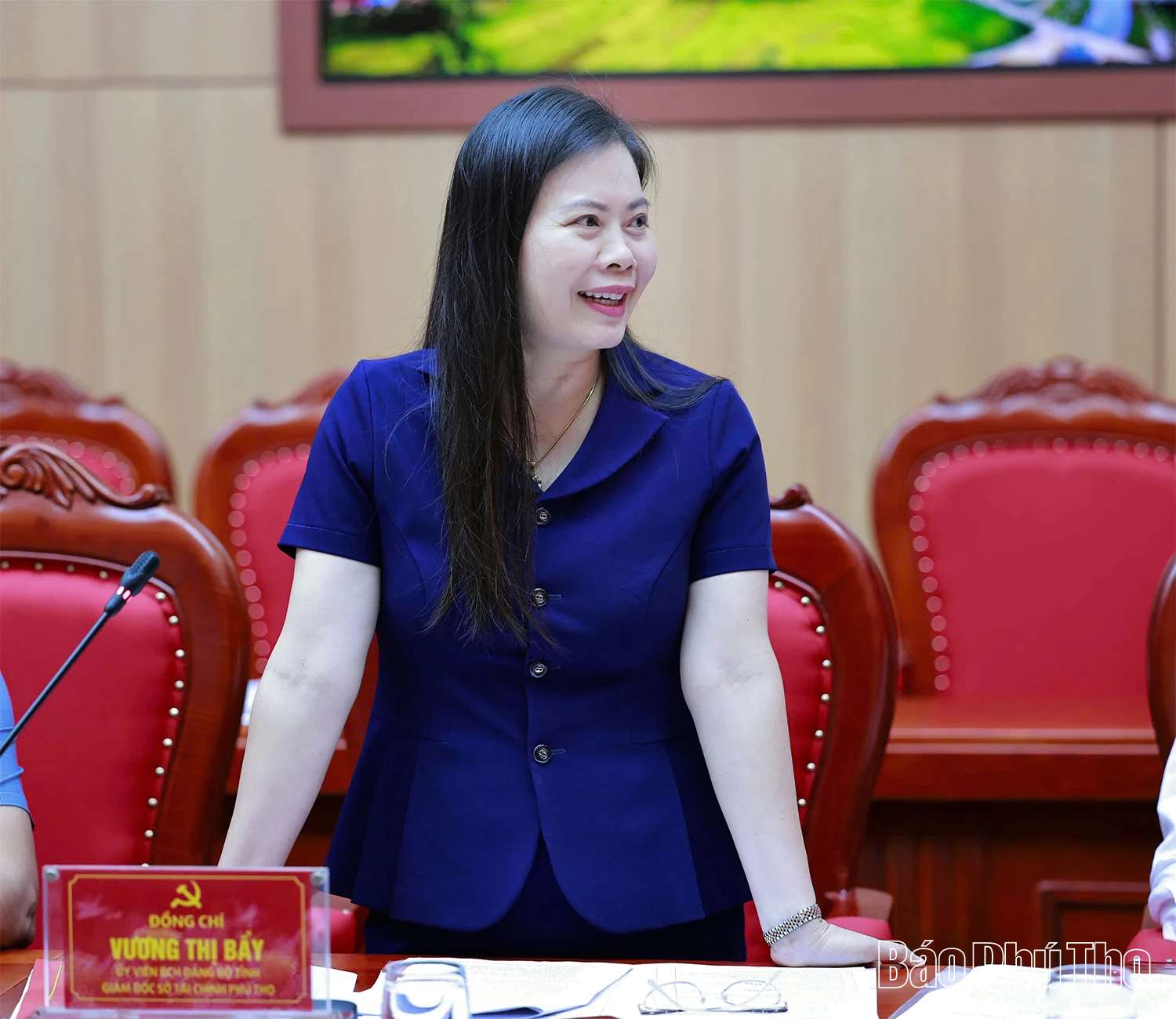 Bí thư Tỉnh ủy Đặng Xuân Phong và Tổ công tác số 1 chỉ đạo, duyệt văn kiện Đại hội Đảng bộ các xã