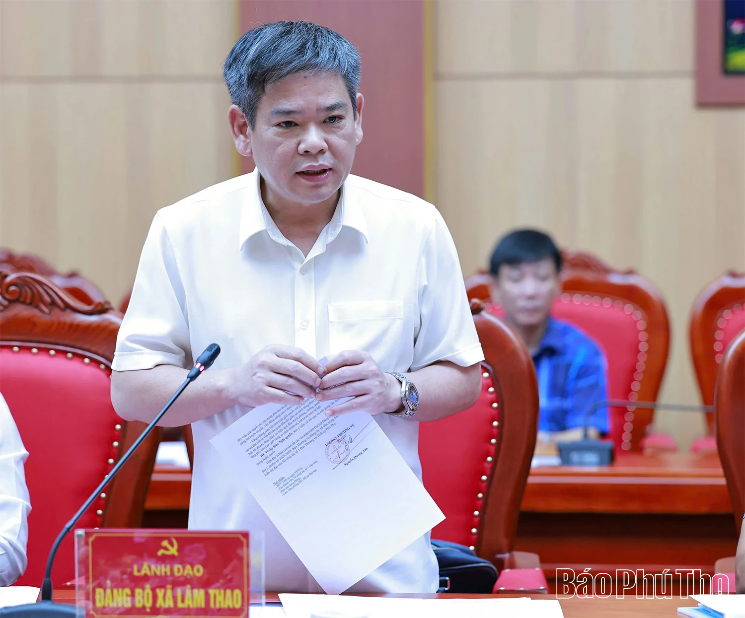 Bí thư Tỉnh ủy Đặng Xuân Phong và Tổ công tác số 1 chỉ đạo, duyệt văn kiện Đại hội Đảng bộ các xã