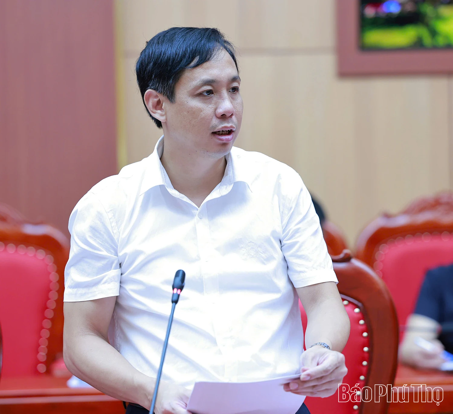 Bí thư Tỉnh ủy Đặng Xuân Phong và Tổ công tác số 1 chỉ đạo, duyệt văn kiện Đại hội Đảng bộ các xã