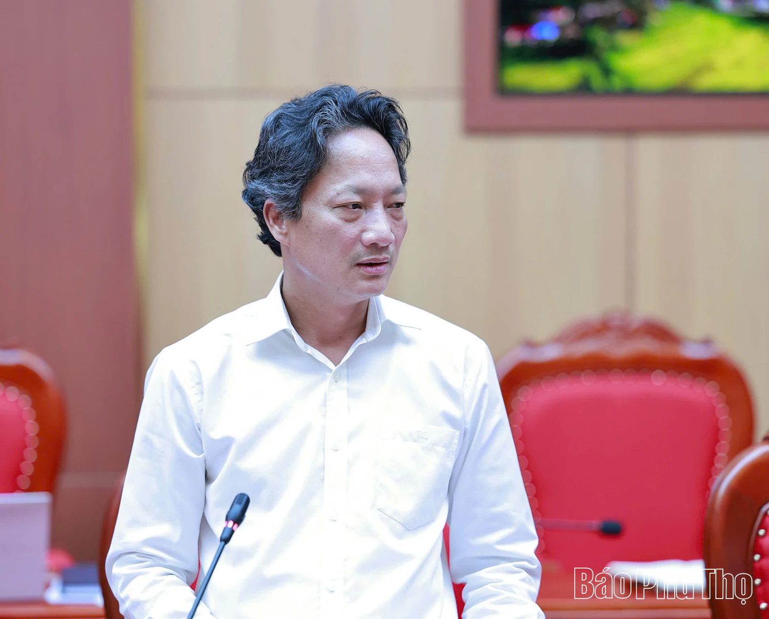 Bí thư Tỉnh ủy Đặng Xuân Phong và Tổ công tác số 1 chỉ đạo, duyệt văn kiện Đại hội Đảng bộ các xã