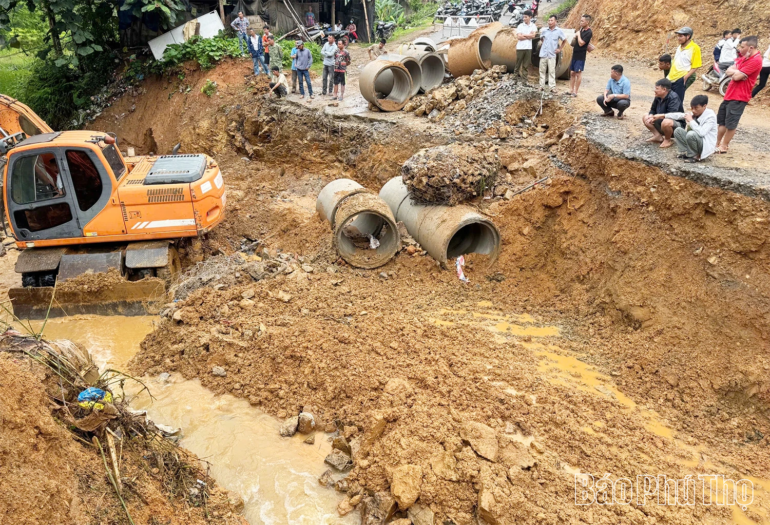 Tỉnh lộ 433 - con đường huyết mạch “gồng mình” giữa thiên tai