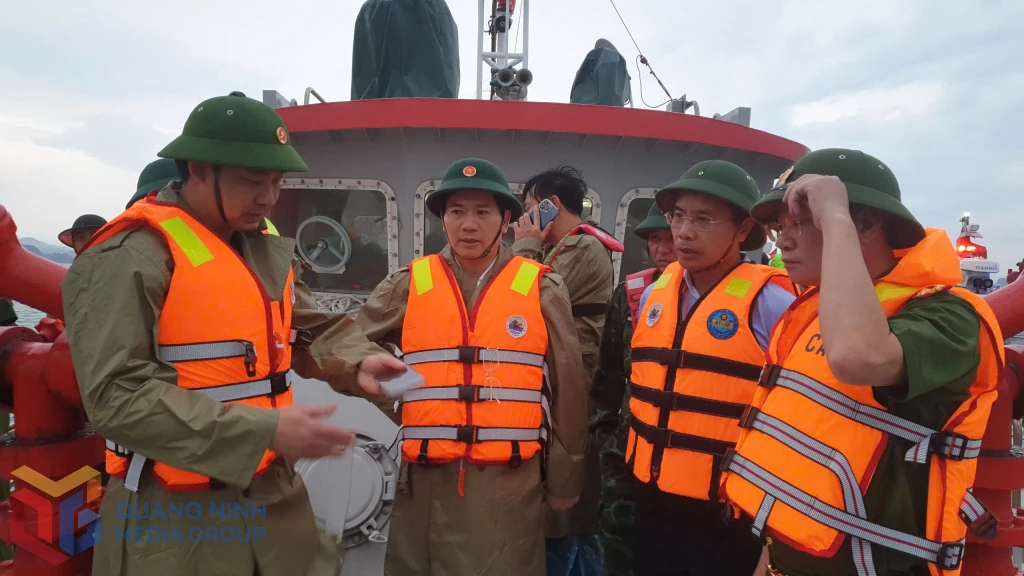 Thông tin ban đầu vụ đắm tàu du lịch trên Vịnh Hạ Long