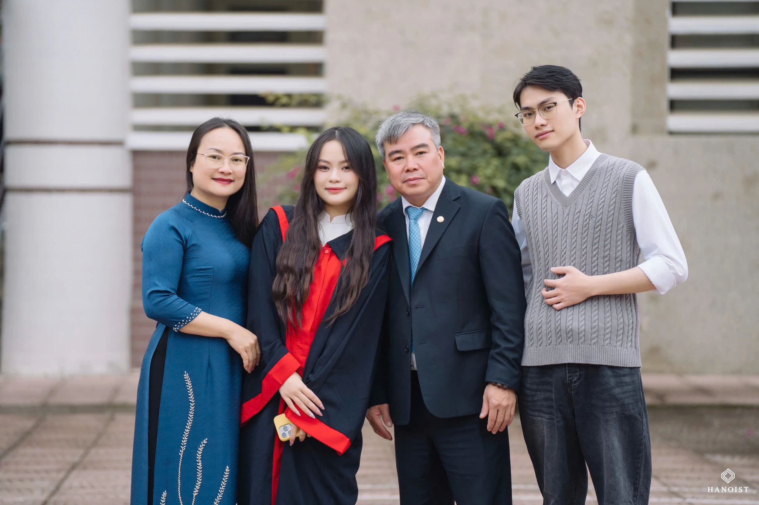 Nguyễn Vân Khanh - Cô gái hướng nội chinh phục ngôi vị Thủ khoa khối D04