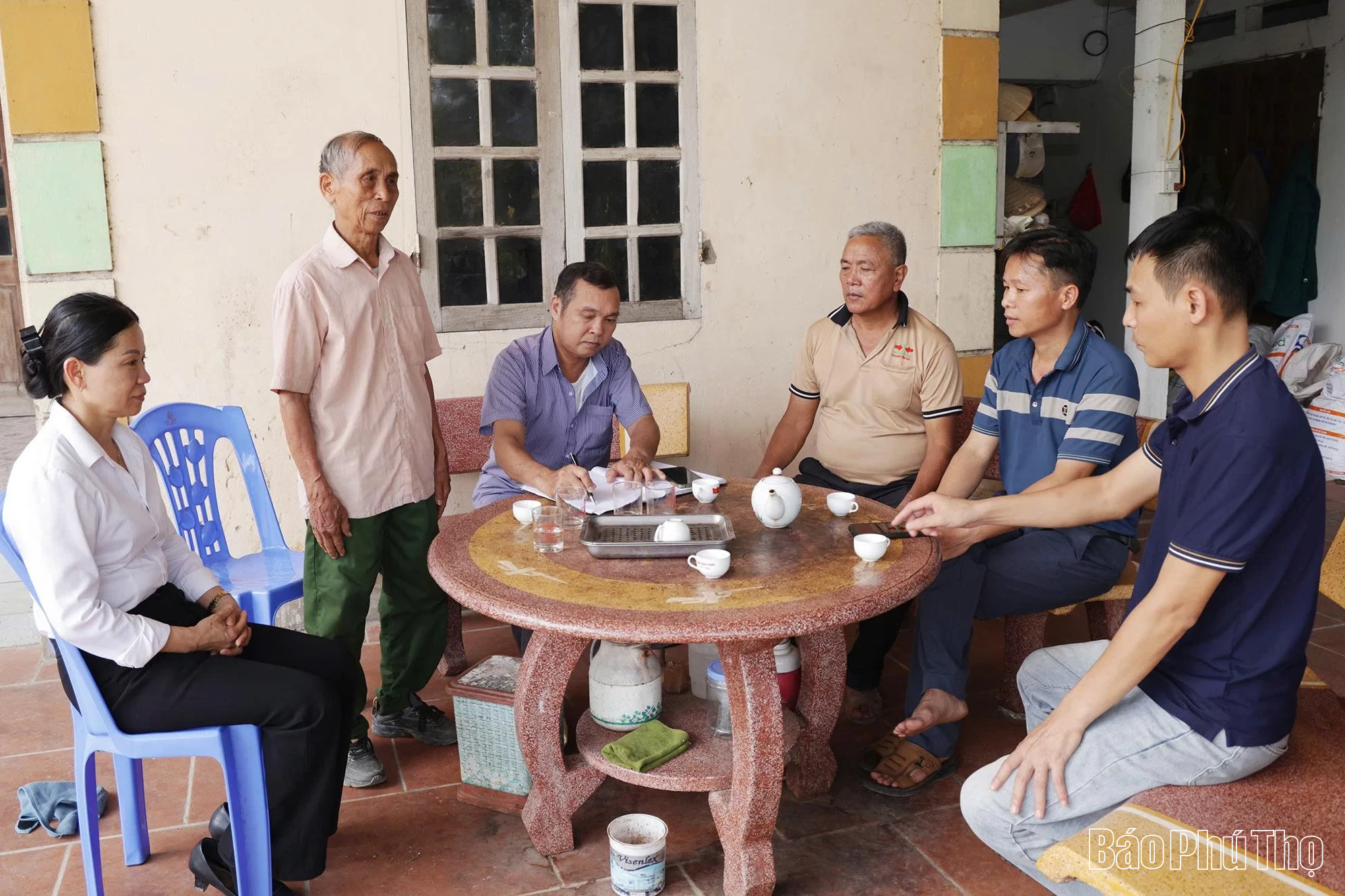 Phát huy vai trò hạt nhân chính trị ở cơ sở