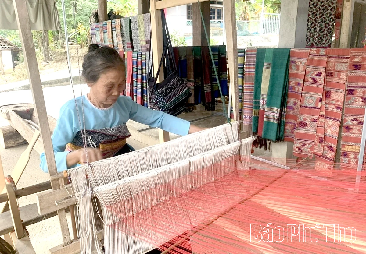 Mai Châu: Đổi thay từ chính sách hỗ trợ sinh kế cho đồng bào Dân tộc thiểu số