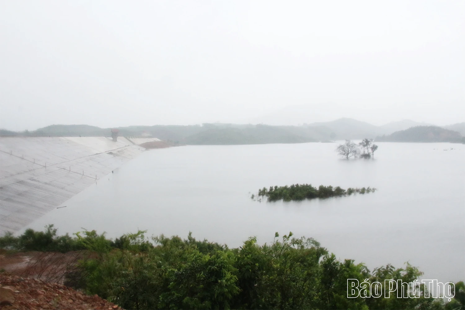 Đại thủy nông lớn nhất miền Bắc lần đầu “thử lửa” trong bão số 3