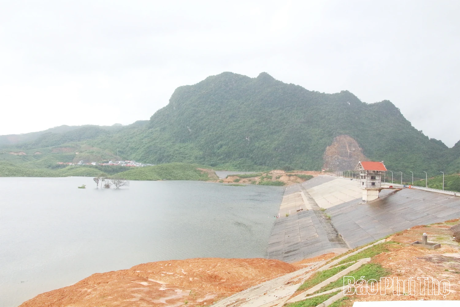 Đại thủy nông lớn nhất miền Bắc lần đầu “thử lửa” trong bão số 3