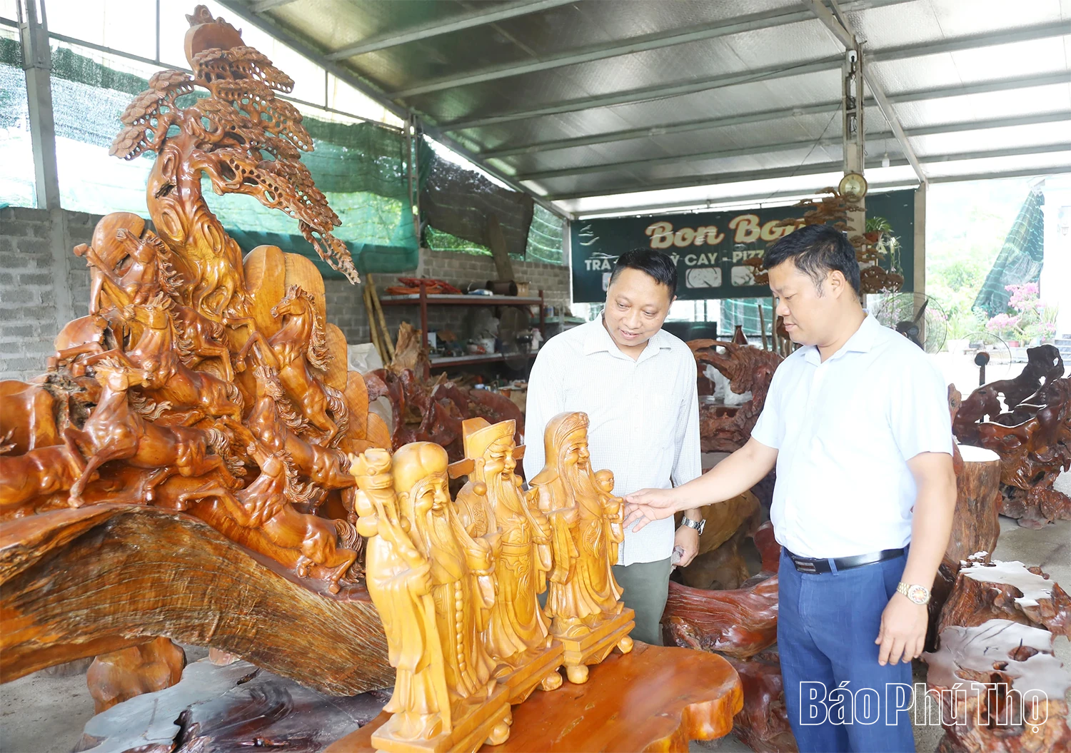 Tìm hướng đi cho làng nghề gỗ lũa Lâm Sơn