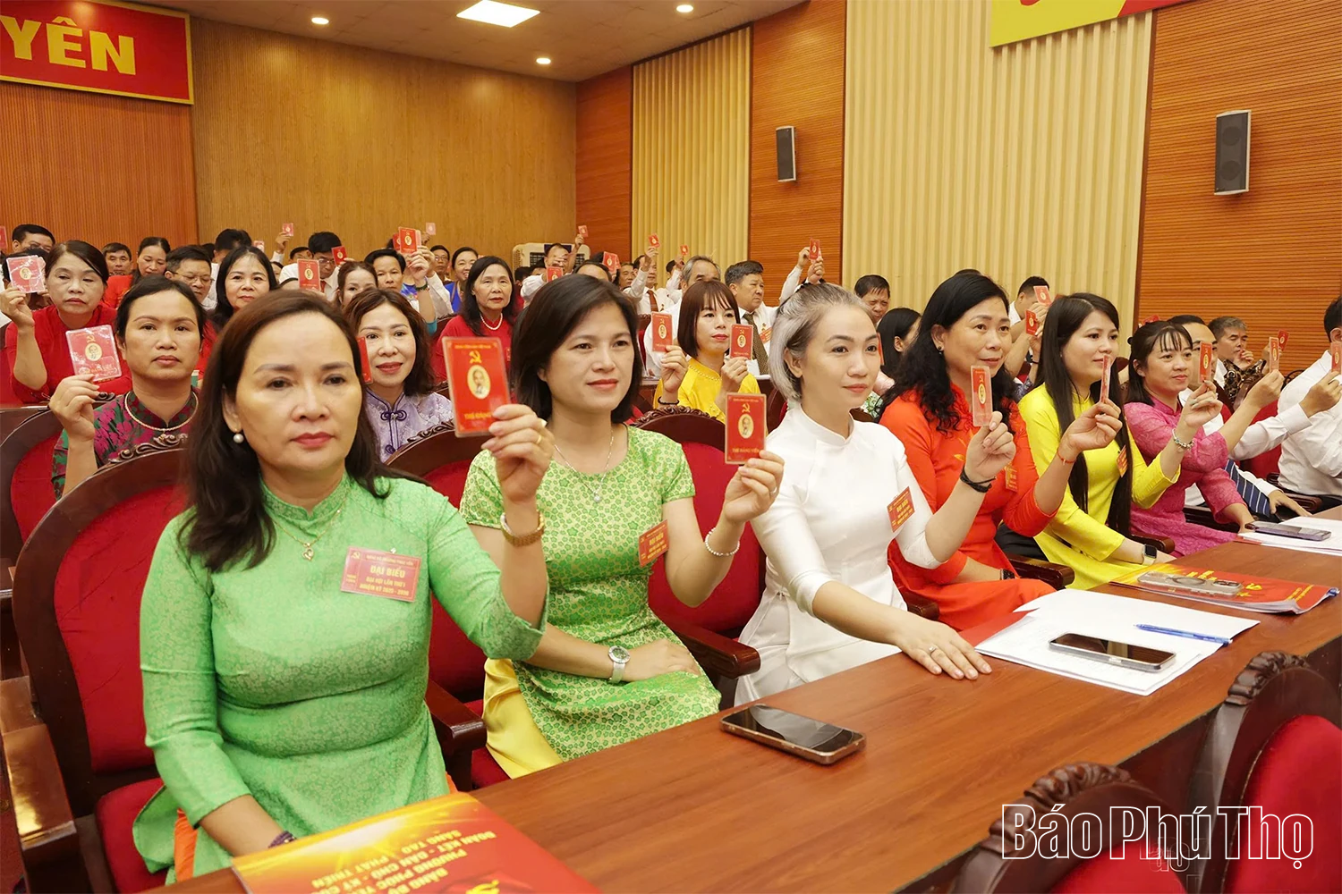 Đồng thuận cao với chủ đề Đại hội XIV của Đảng