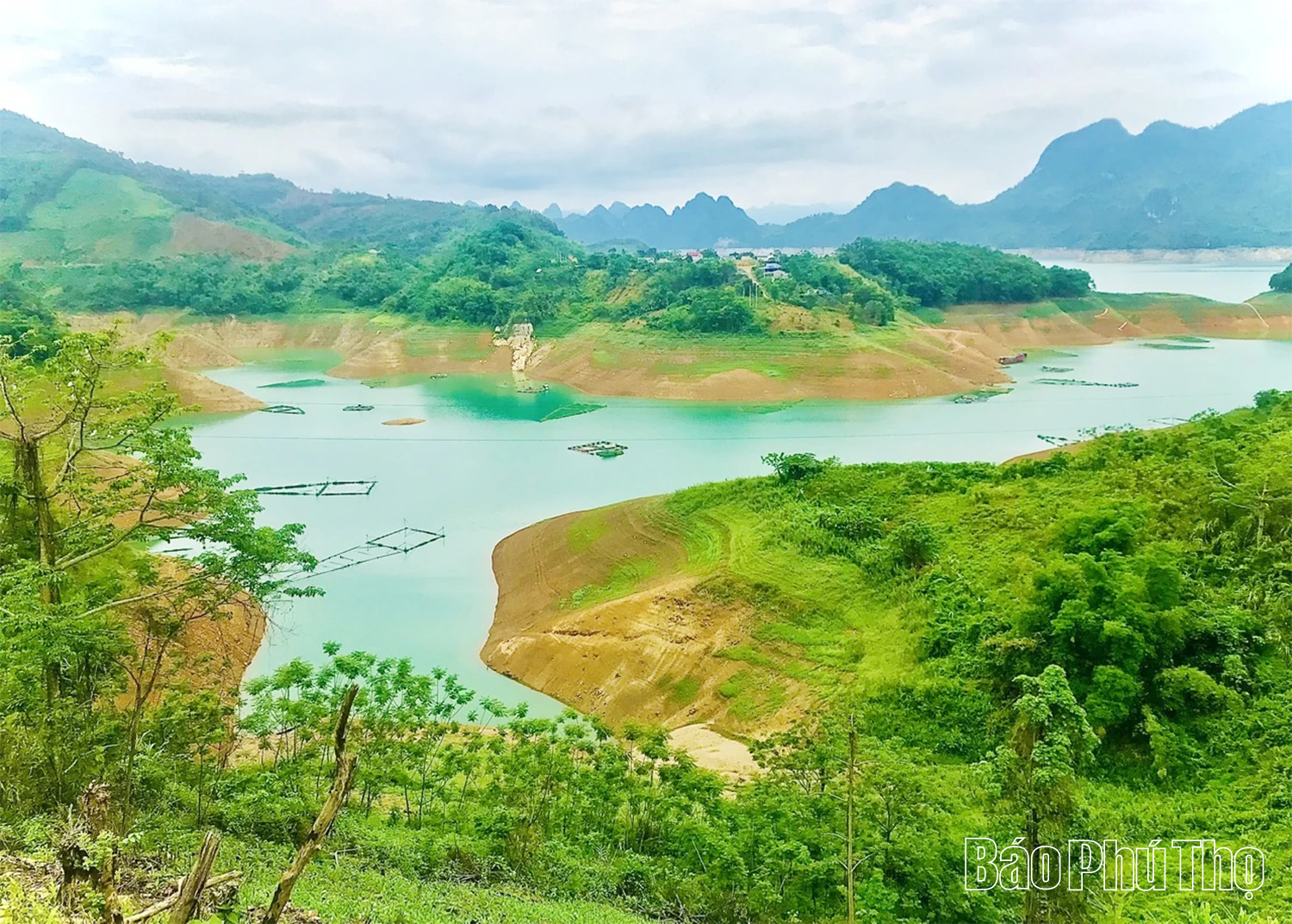 Đến Đá Bia - “tắt sóng” để kết nối nụ cười
