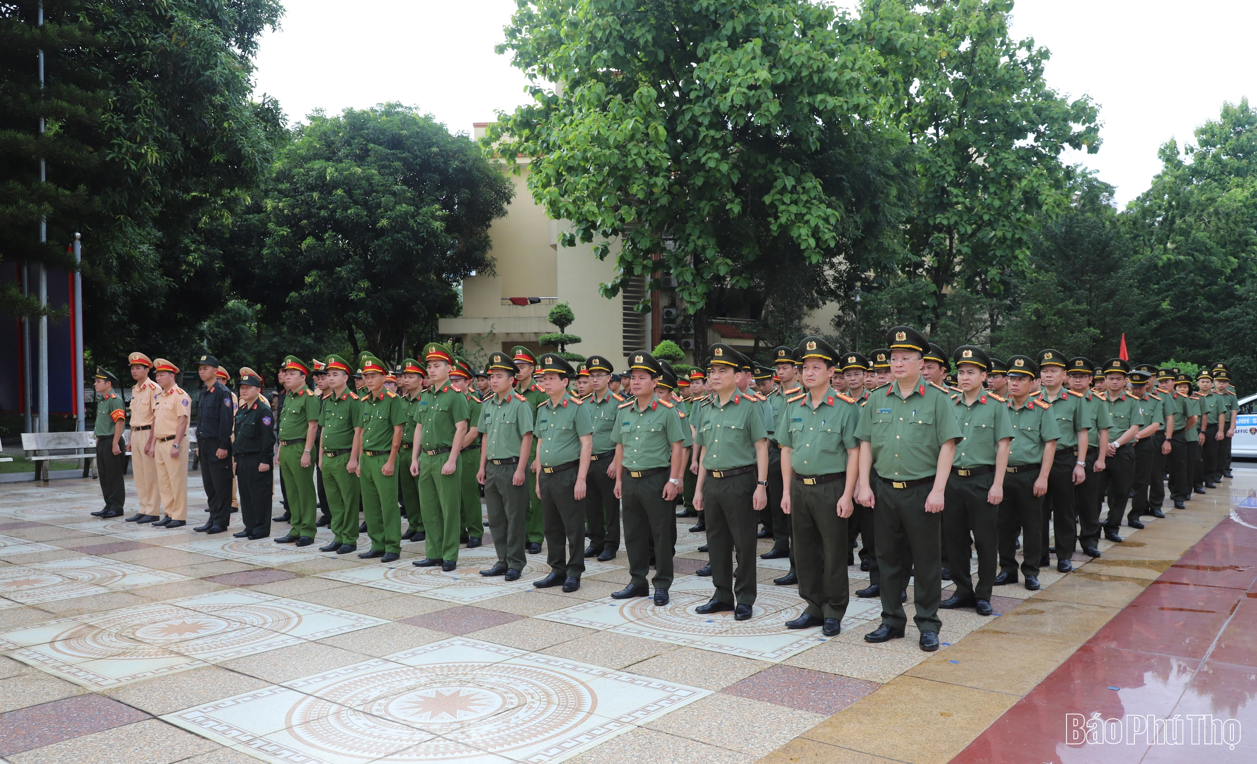 Ra quân cao điểm tấn công, trấn áp tội phạm, bảo đảm an ninh trật tự Đại hội Đảng các cấp