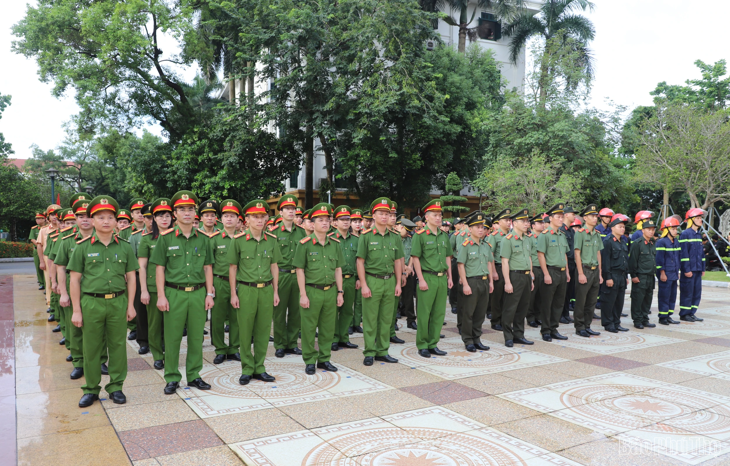Ra quân cao điểm tấn công, trấn áp tội phạm, bảo đảm an ninh trật tự Đại hội Đảng các cấp
