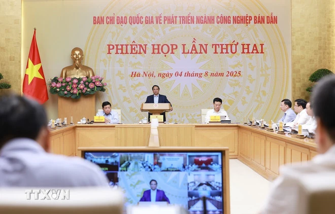 Phát triển công nghiệp bán dẫn phải nghĩ sâu, làm lớn, nhìn xa, trông rộng