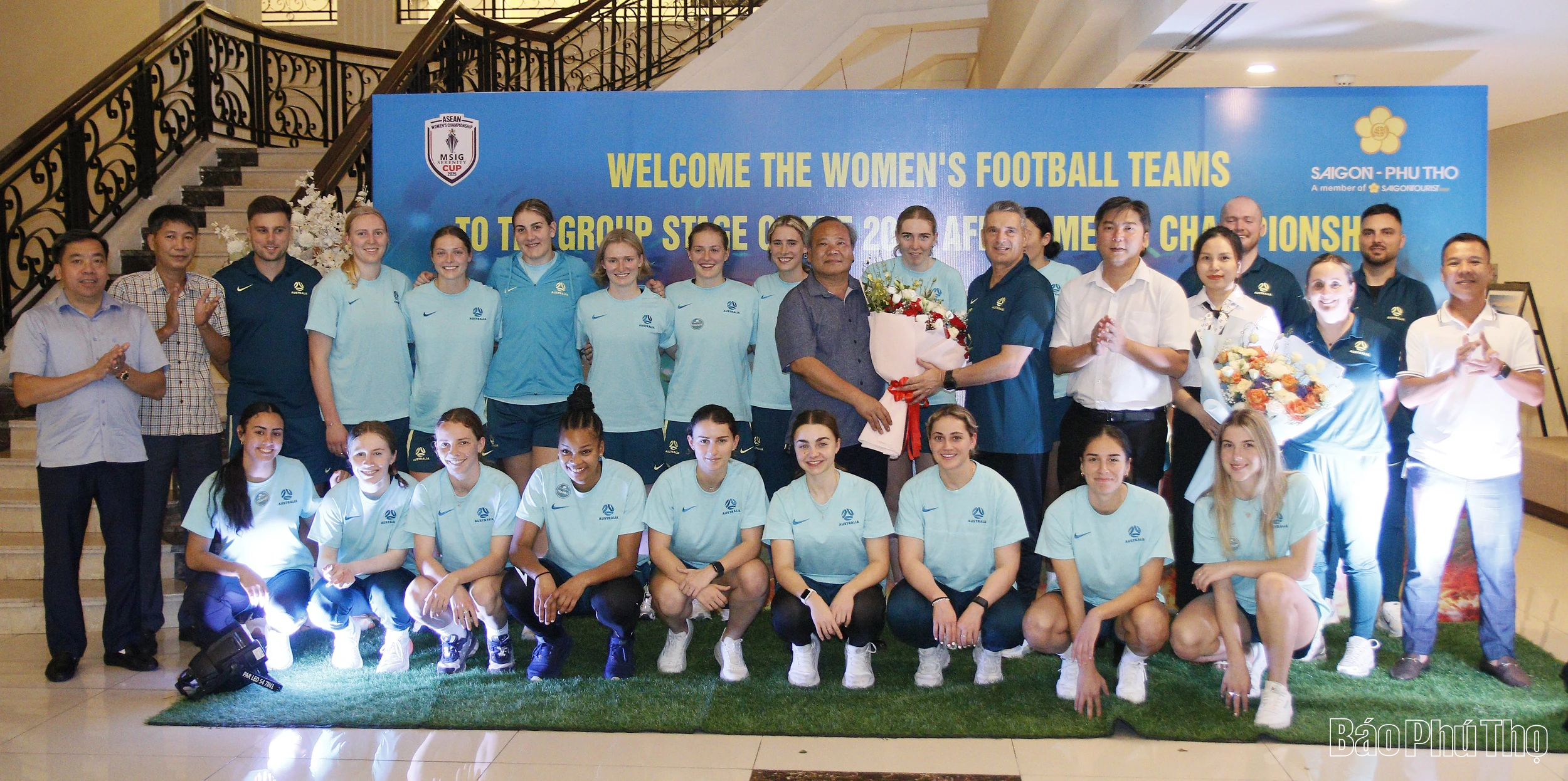 Nữ Australia và Đội tuyển nữ Timor-Leste đã tới Phú Thọ