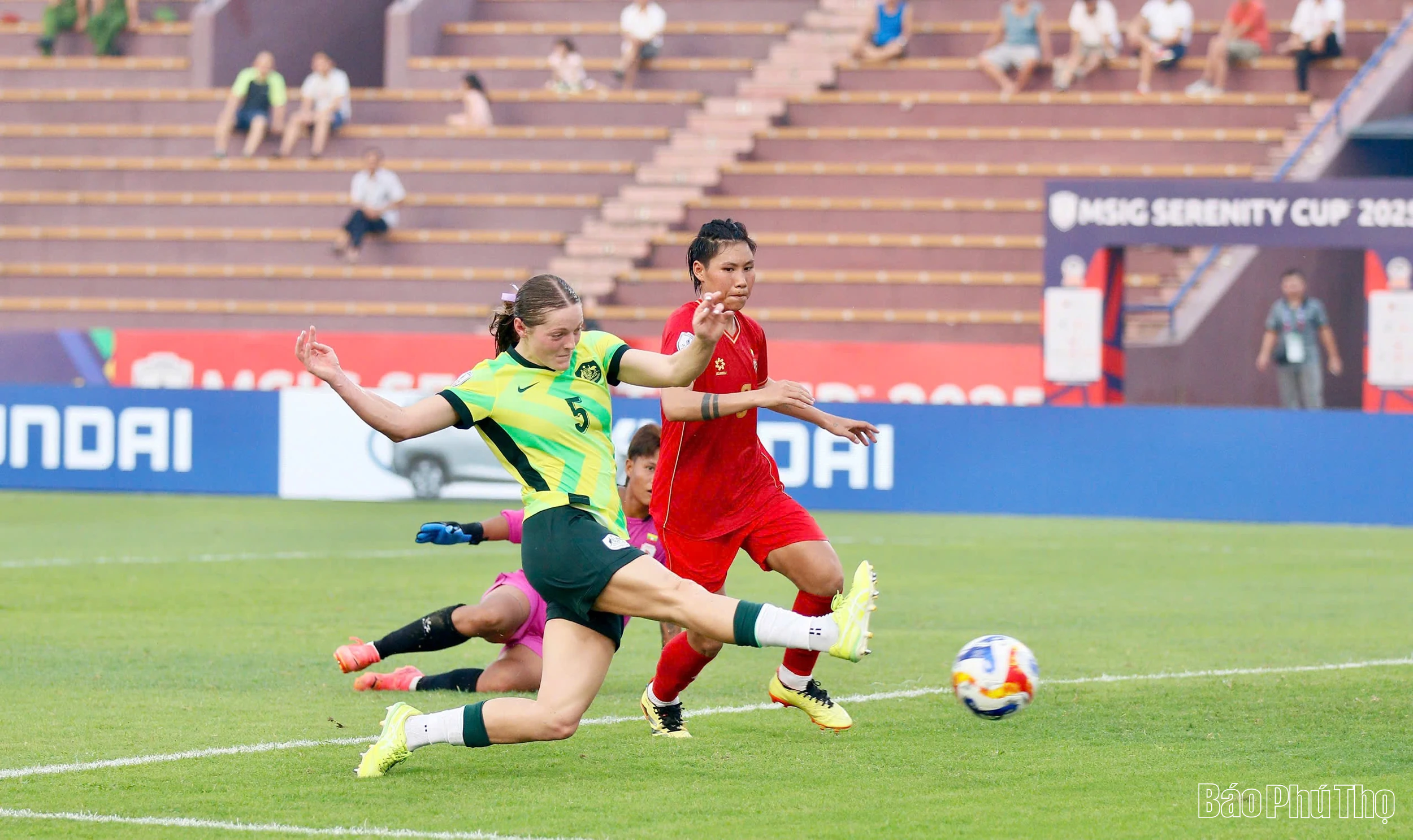 Đội tuyển nữ Myanmar thắng thuyết phục nữ Australia