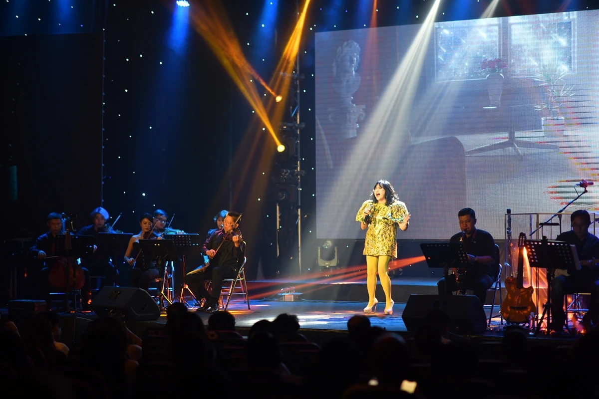 Màn song ca Thanh Lam - Hà Trần khiến khán phòng lặng đi vì xúc động