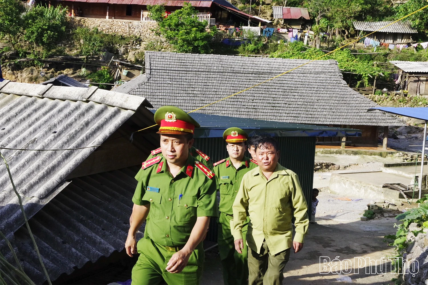 Giữ bình yên cho vùng đồng bào dân tộc Mông ở Pà Cò