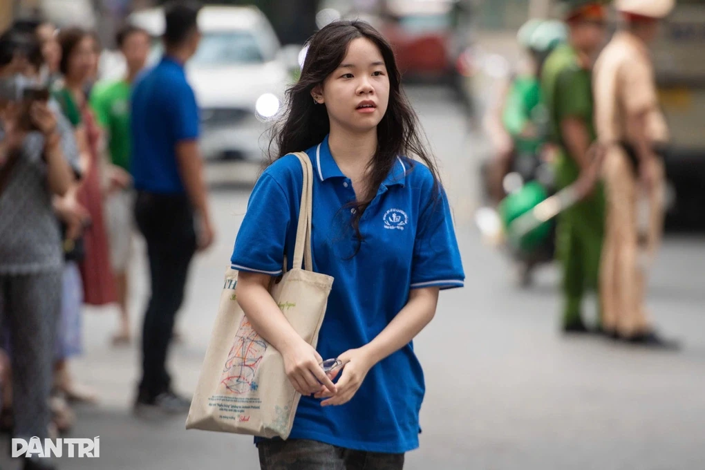 Học sinh cấp 2, 3 chính thức học 2 buổi/ngày từ năm học 2025-2026