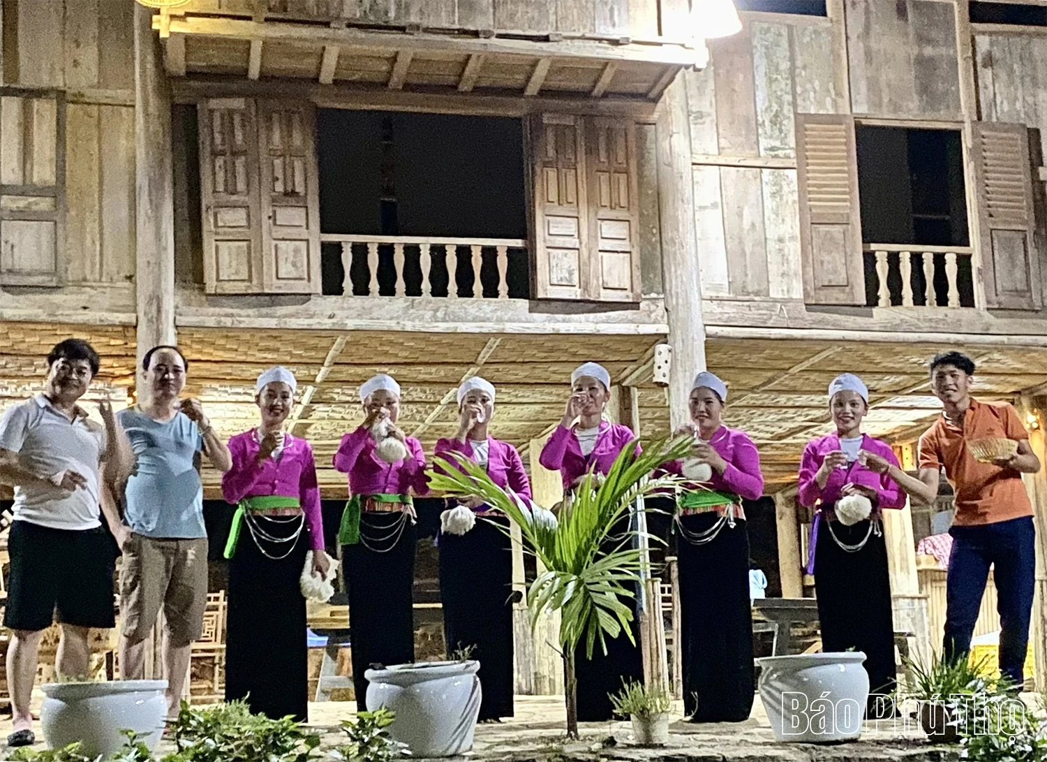 Trăn trở Mường Hoa