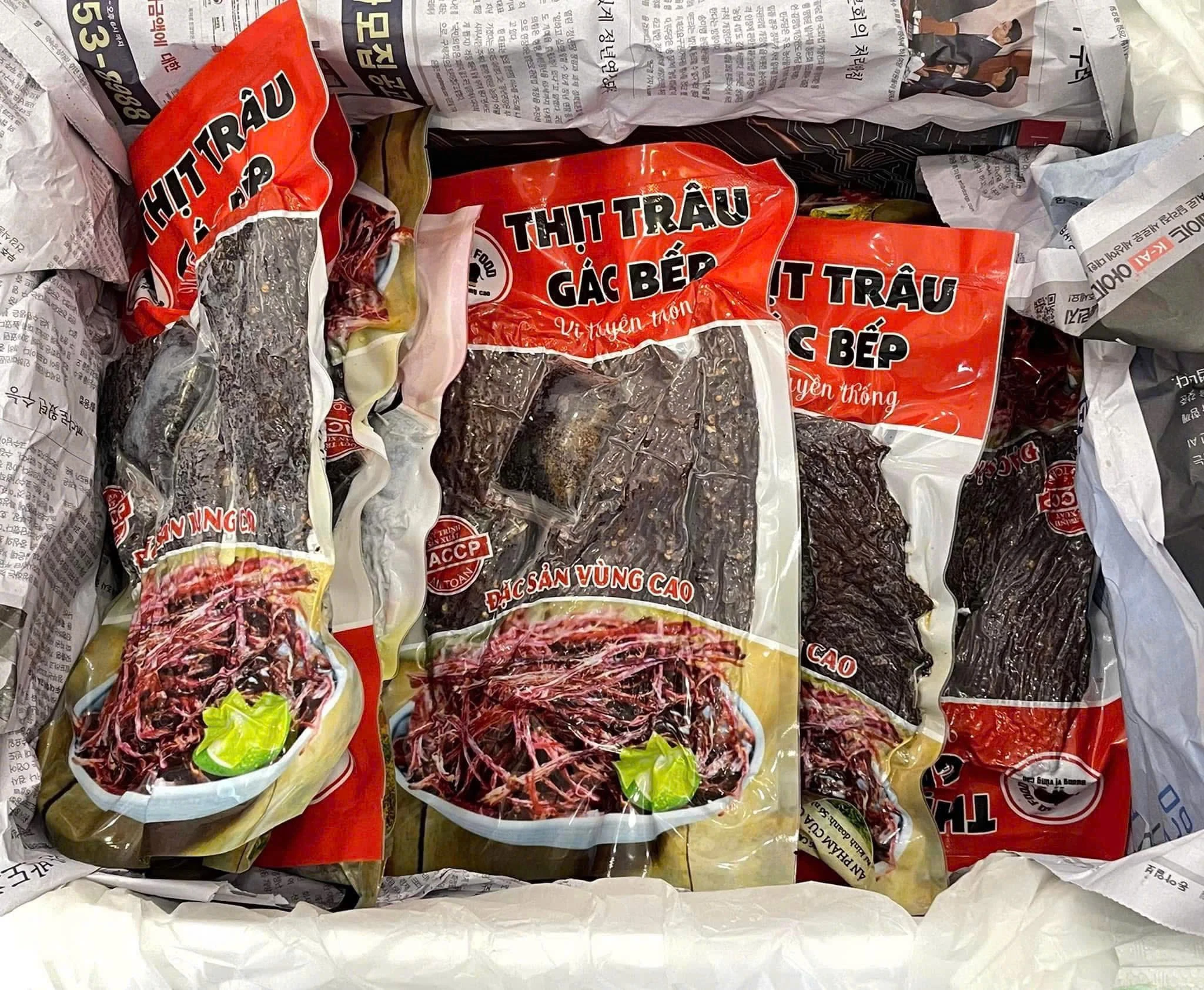 Khởi tố, bắt tạm giam đối tượng sản xuất, buôn bán các loại thực phẩm giả, thu giữ hơn 30 tấn thịt không rõ nguồn gốc xuất xứ