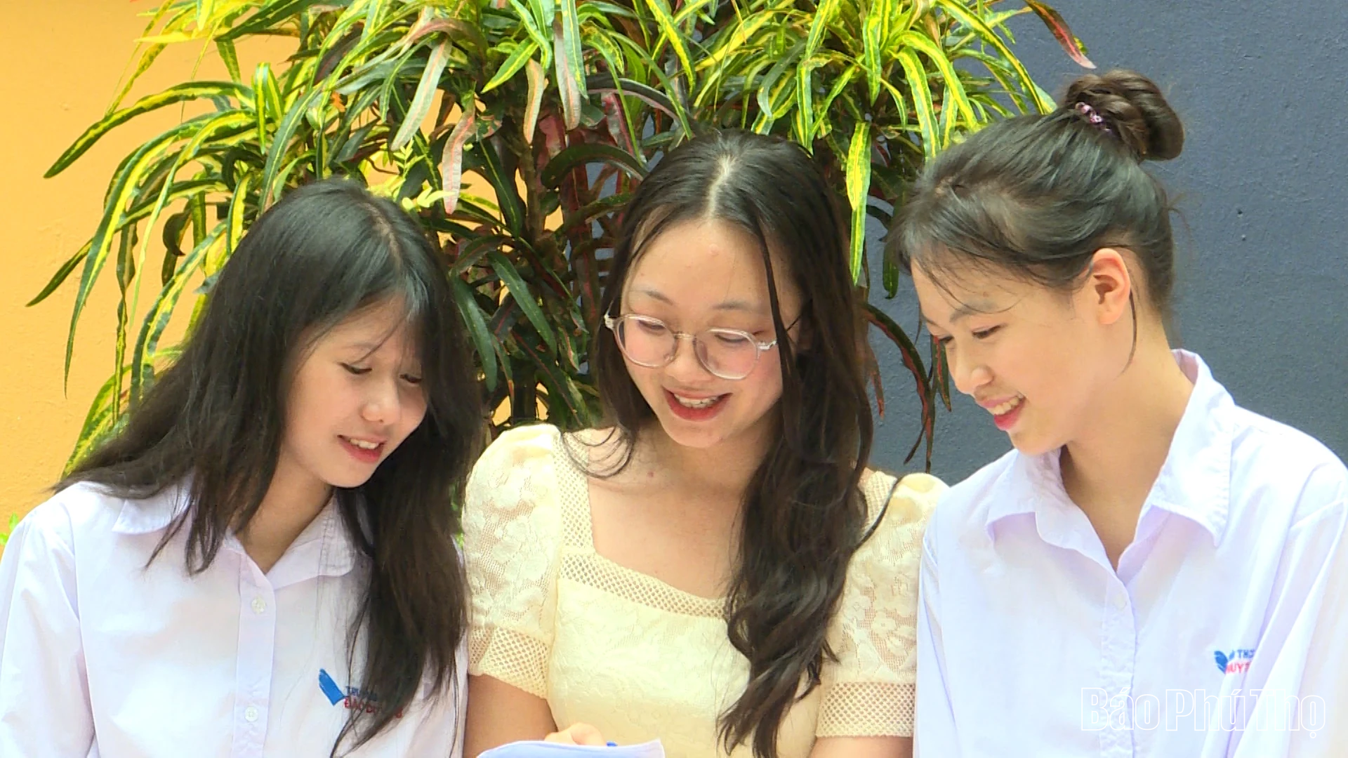 Tuổi trẻ Đất Tổ chinh phục đấu trường khoa học quốc tế