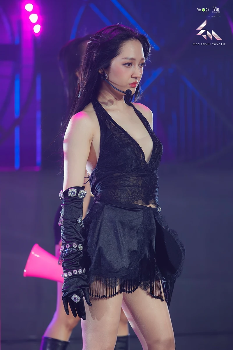 Từ “chị Bảy” đến idol Gen Z: Hành trình 12 năm của Phương Mỹ Chi