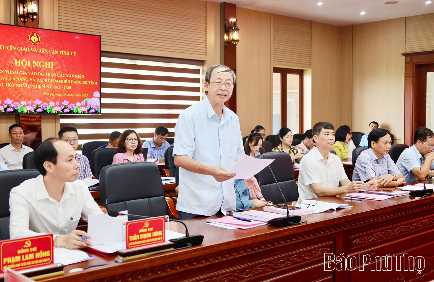 Hoàn thiện Báo cáo chính trị trình Đại hội đại biểu Đảng bộ tỉnh lần thứ I, nhiệm kỳ 2025-2030