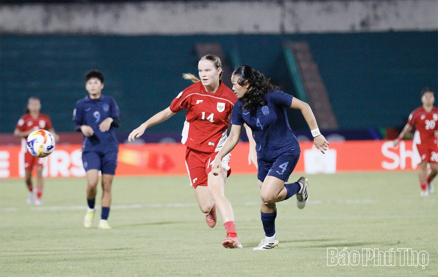 Đội tuyển nữ Indonesia và nữ Campuchia chia điểm trên sân Việt Trì