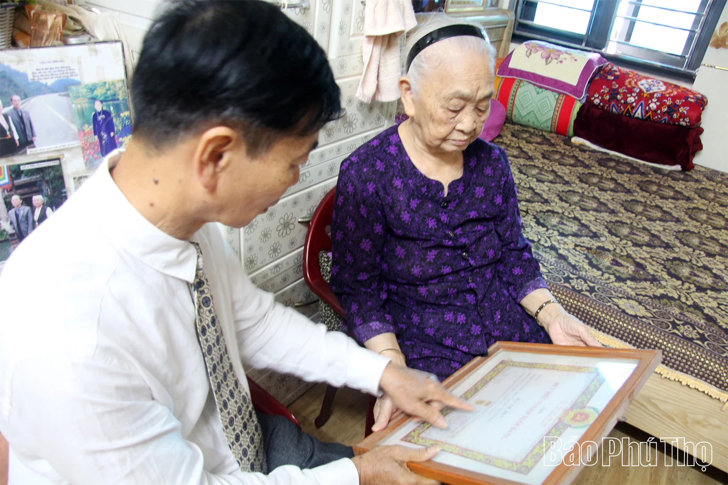 Chuyện chưa kể về một gia đình nhà Lang từ bỏ mọi tước vị dấn thân theo cách mạng