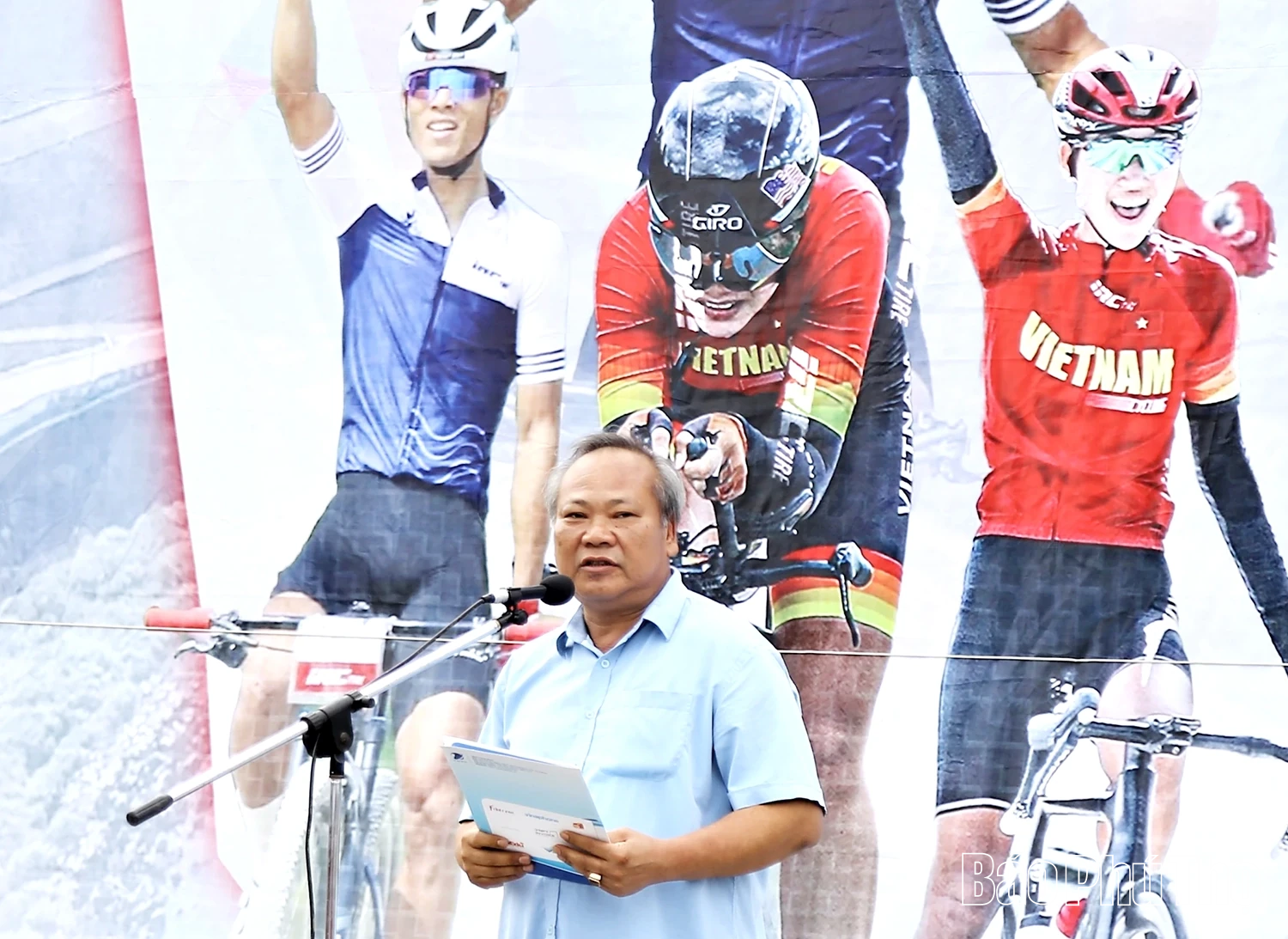 Khai mạc Giải Vô địch Xe đạp đường trường và địa hình trẻ quốc gia lần thứ 30