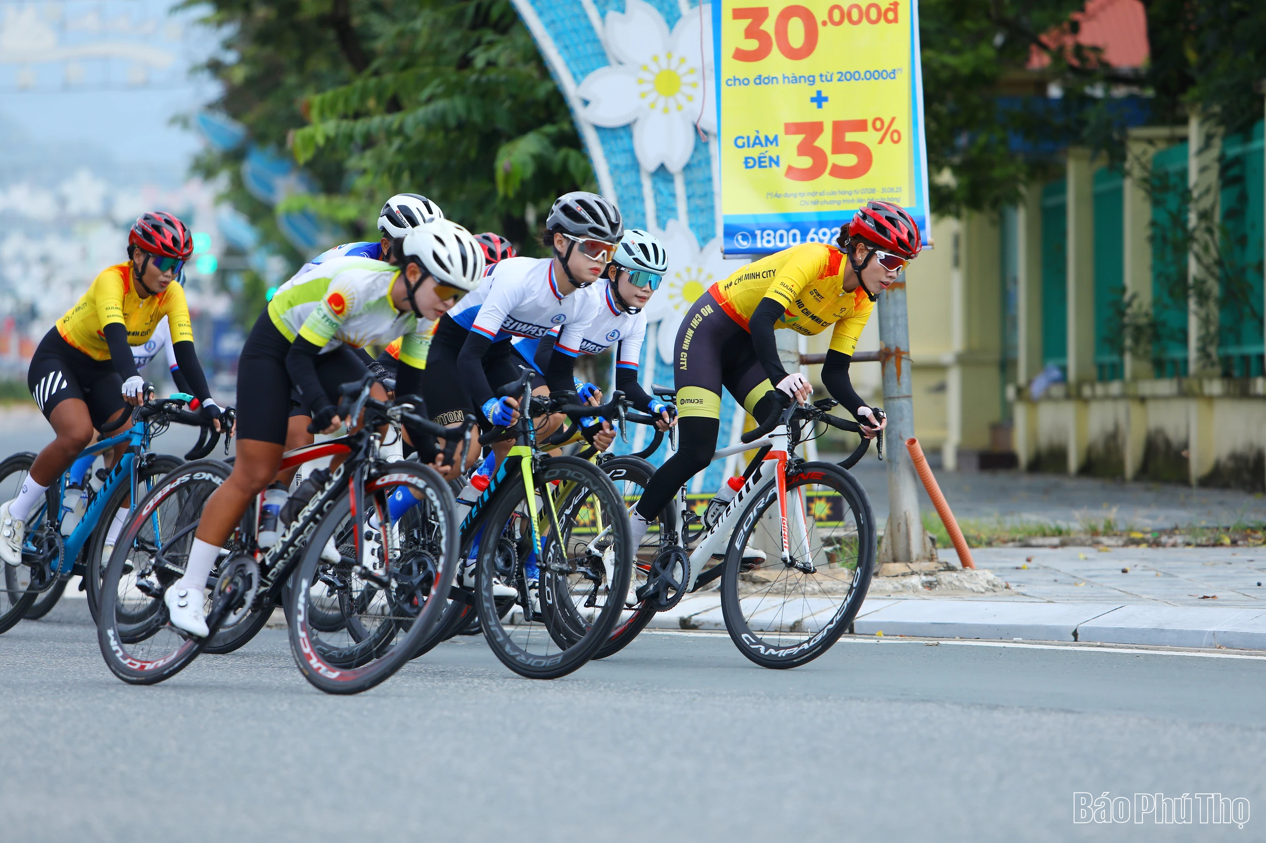 Ấn tượng ngày thi đấu đầu tiên Giải vô địch xe đạp địa hình đường trường và địa hình trẻ quốc gia năm 2025