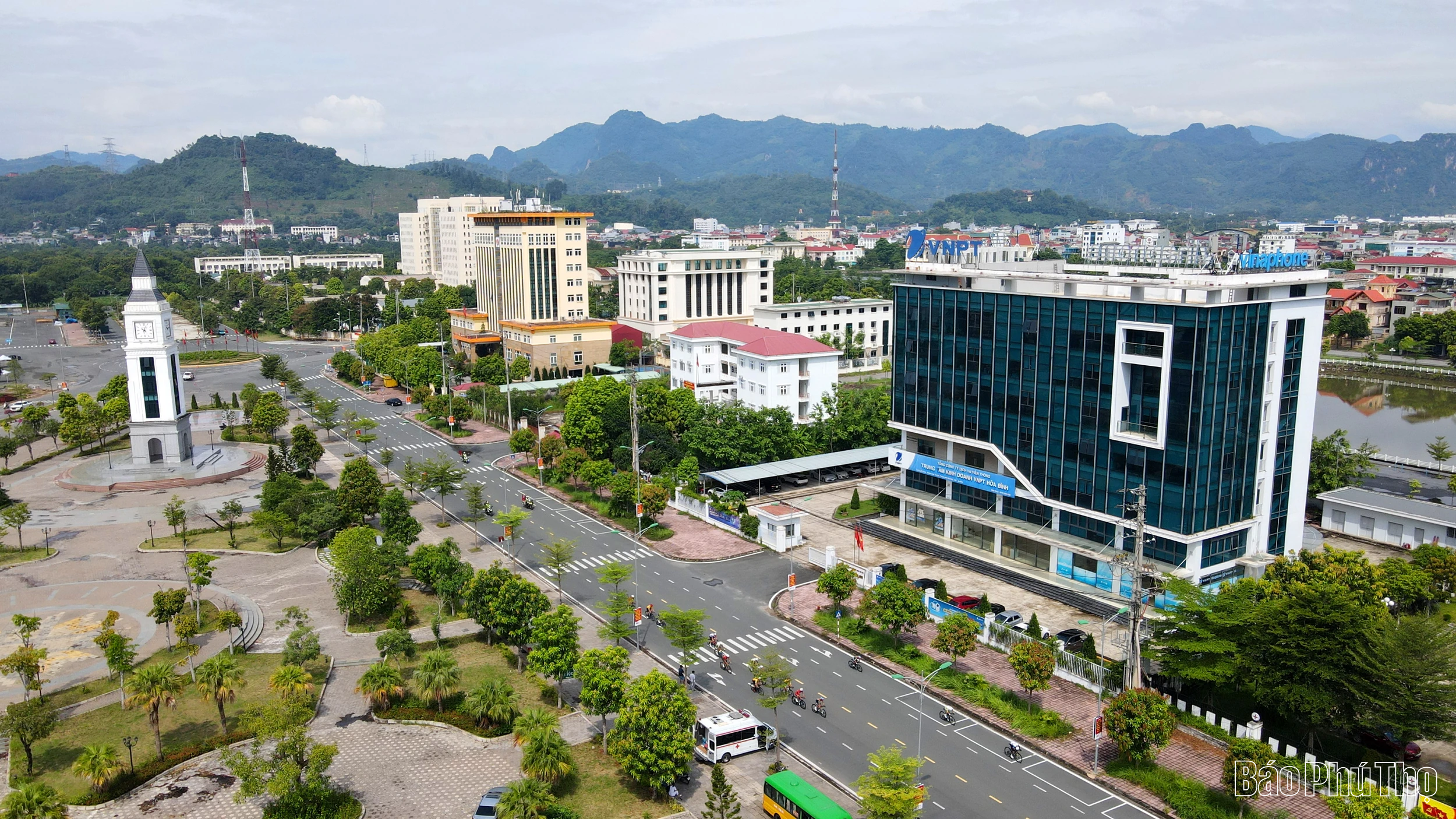 Ấn tượng ngày thi đấu đầu tiên Giải vô địch xe đạp địa hình đường trường và địa hình trẻ quốc gia năm 2025