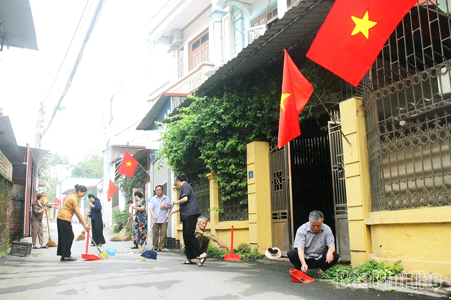 Phường Vĩnh Phúc chú trọng tuyên truyền trực quan phục vụ đại hội Đảng bộ các cấp