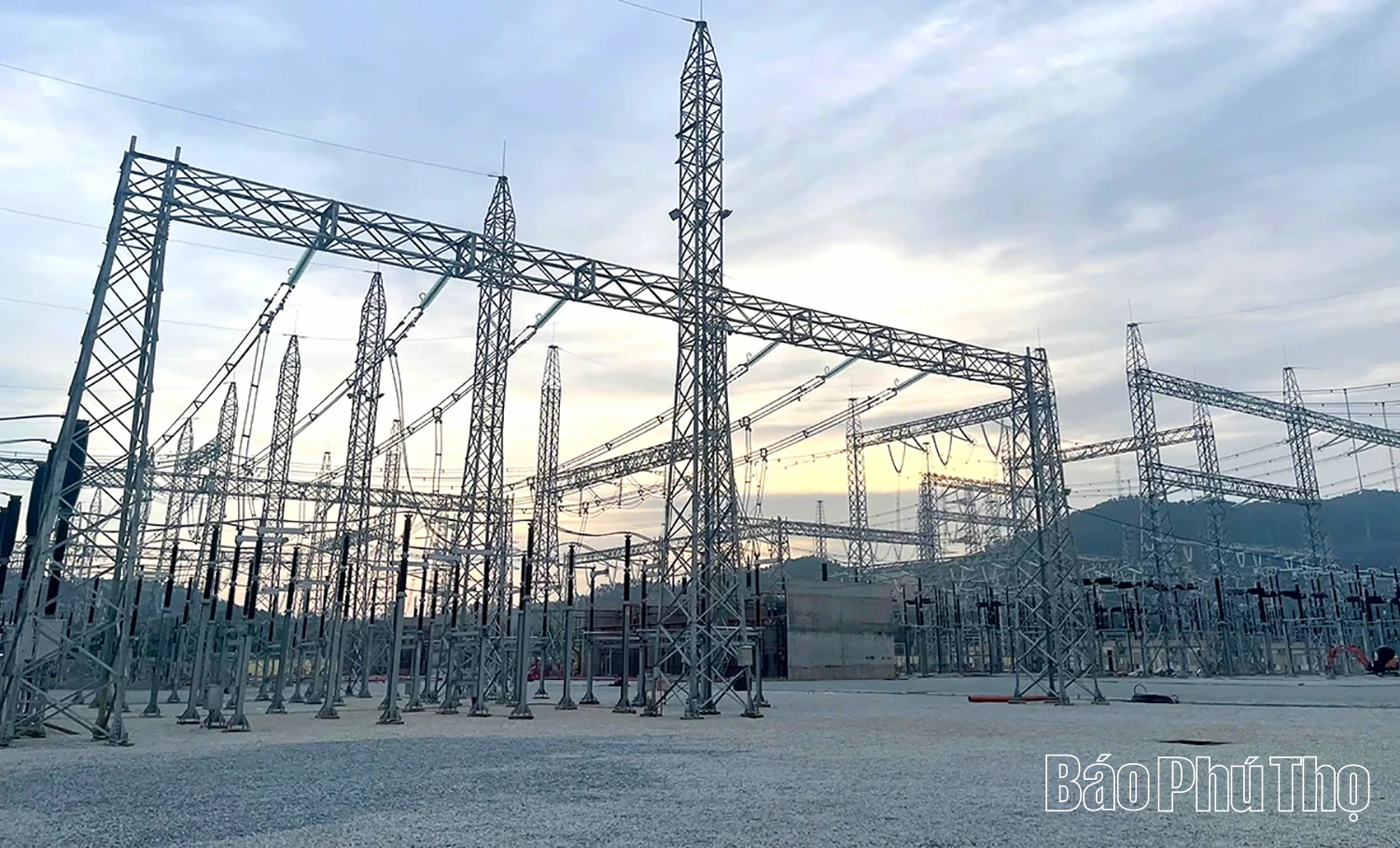 Khánh thành Trạm biến áp 500kV Vĩnh Yên và đường dây đấu nối