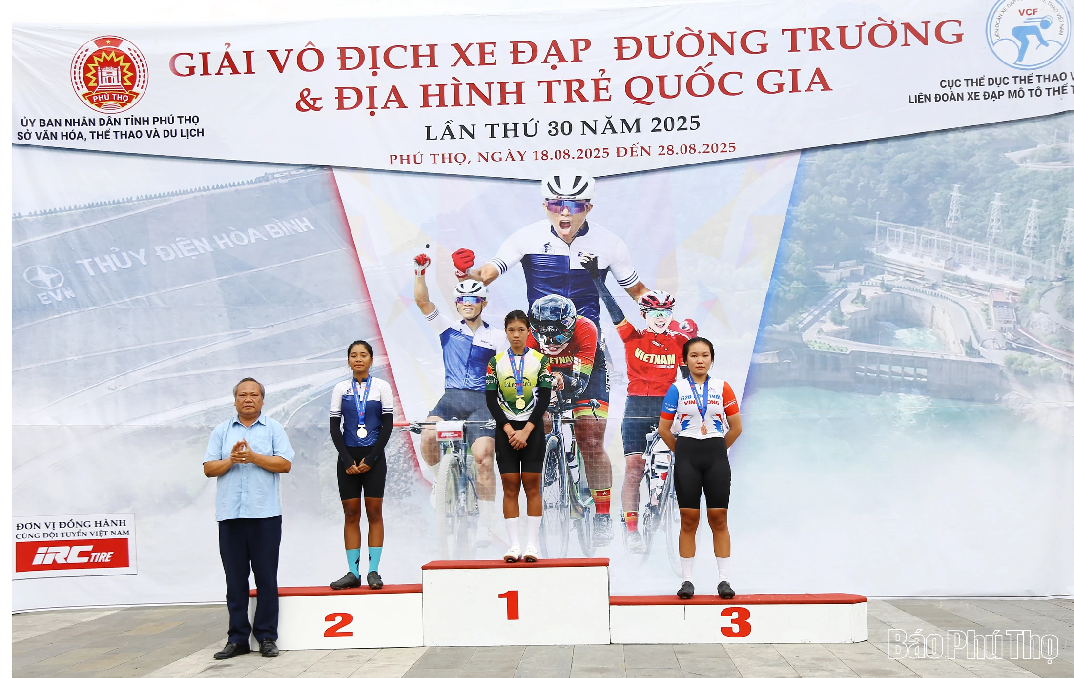 Hai cua-rơ nữ trẻ của Phú Thọ khẳng định bản lĩnh tại giải quốc gia