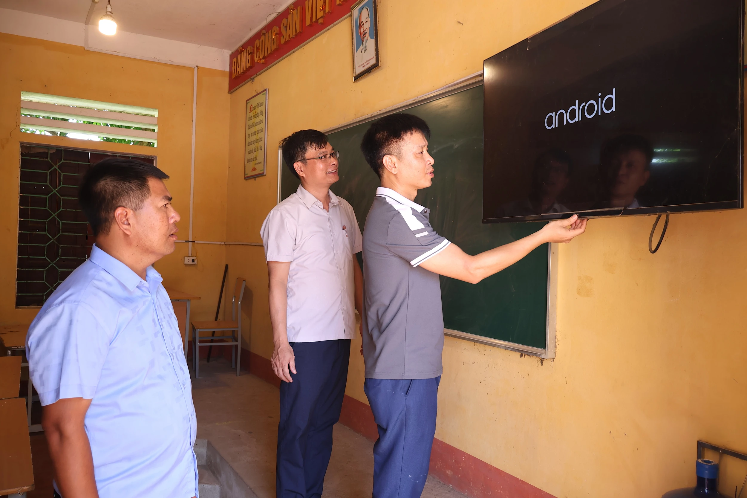 Võ Miếu khắc phục khó khăn, đón năm học mới