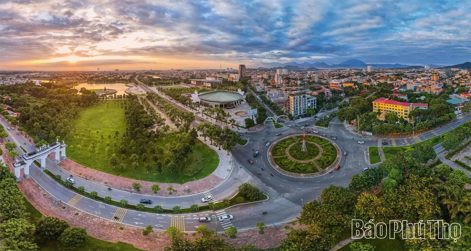 Tâm huyết, trách nhiệm đóng góp ý kiến vào dự thảo văn kiện Đại hội XIV của Đảng