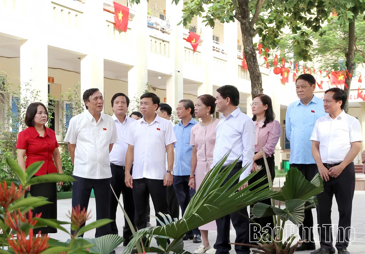 Khảo sát việc thực hiện các Nghị quyết về sắp xếp đơn vị hành chính cấp tỉnh, cấp xã trên địa bàn phường Việt Trì