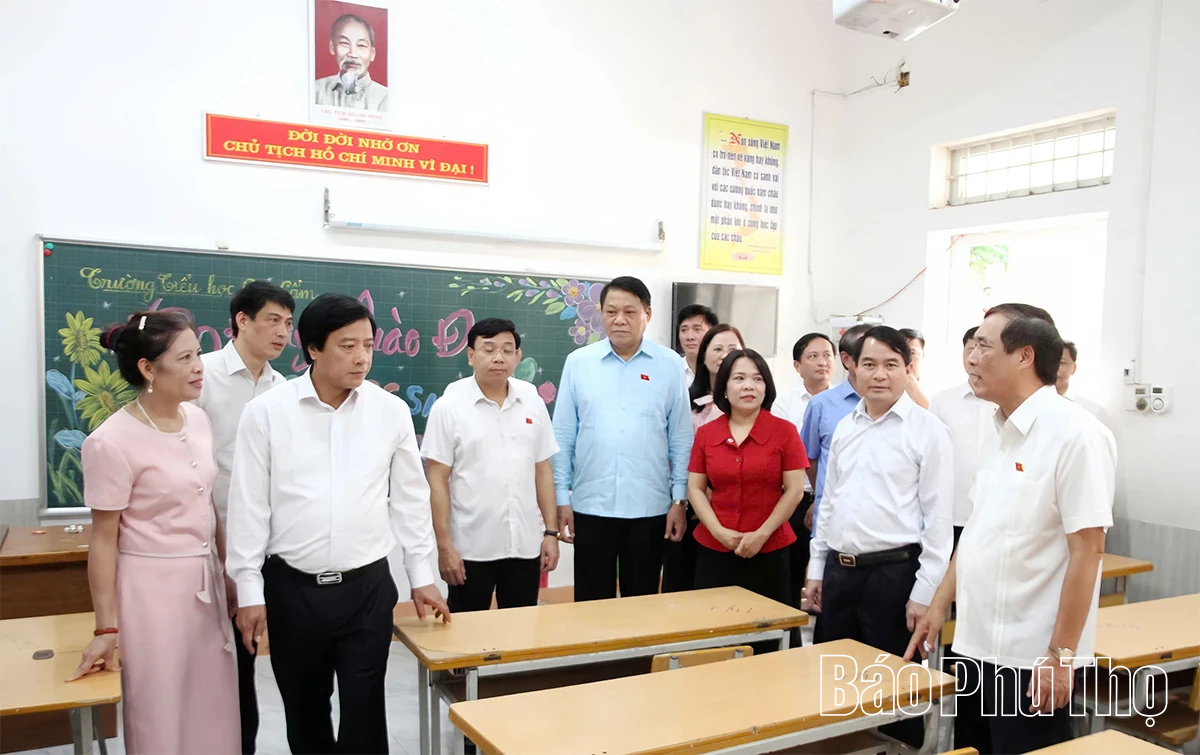 Khảo sát việc thực hiện các Nghị quyết về sắp xếp đơn vị hành chính cấp tỉnh, cấp xã trên địa bàn phường Việt Trì