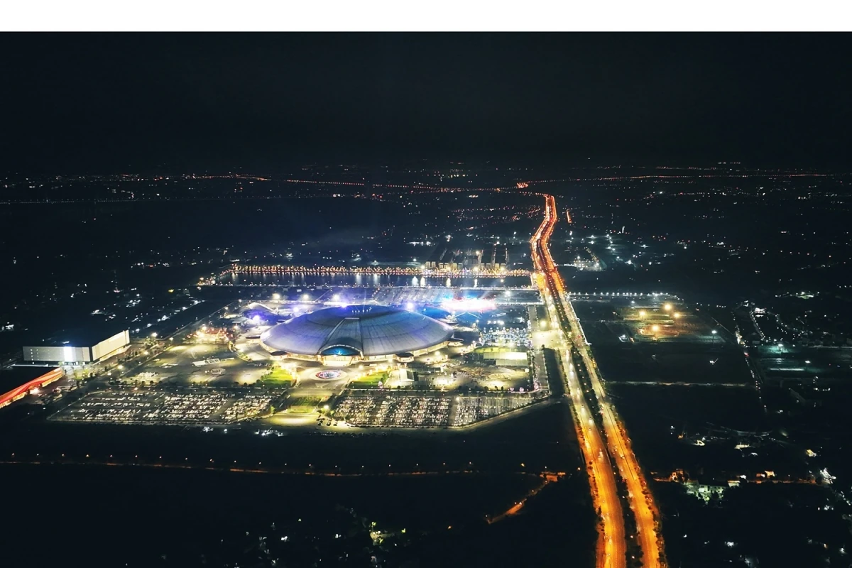 8Wonder 2025: Âm nhạc đẳng cấp, check-in công trình khát vọng Việt Nam