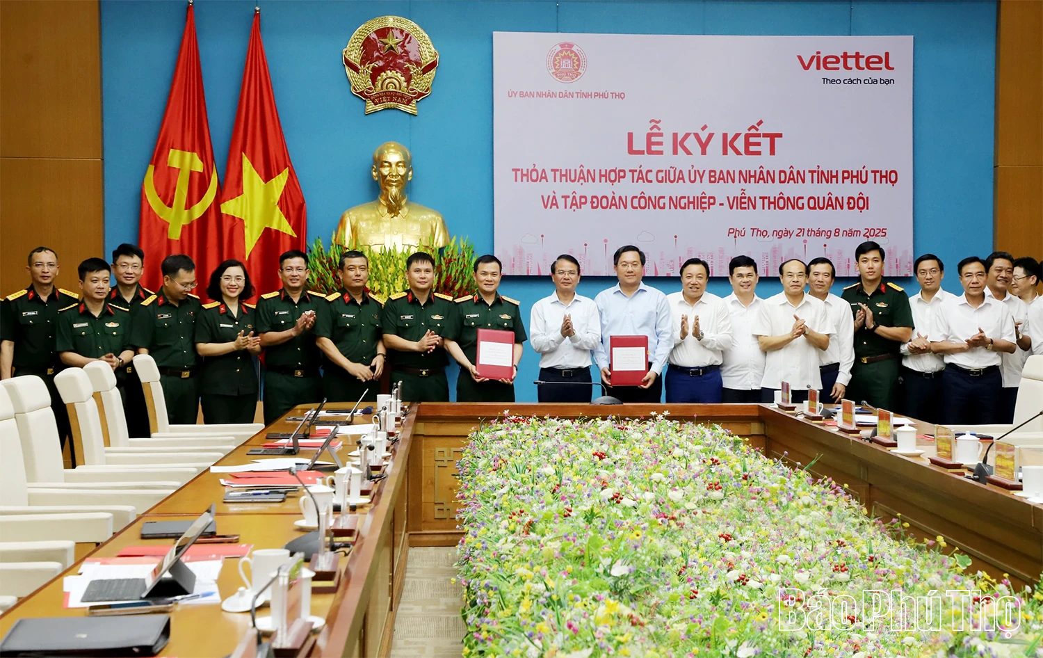 Ký kết thỏa thuận hợp tác về chuyển đổi số giai đoạn 2025 - 2030